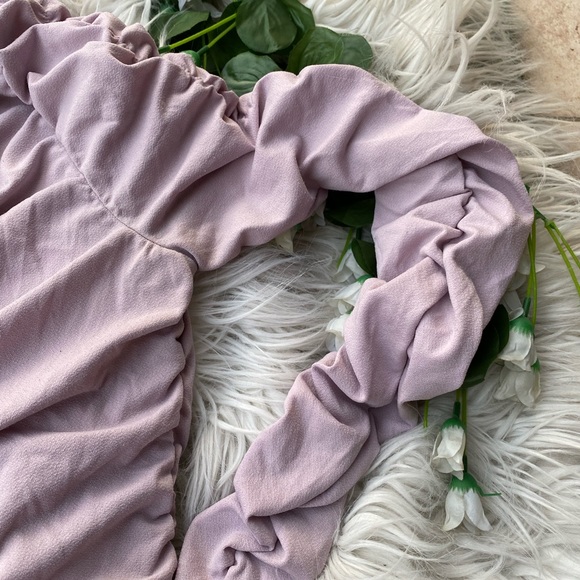 V Neck H&M Ruched full sleeves top - Picture 5 of 10